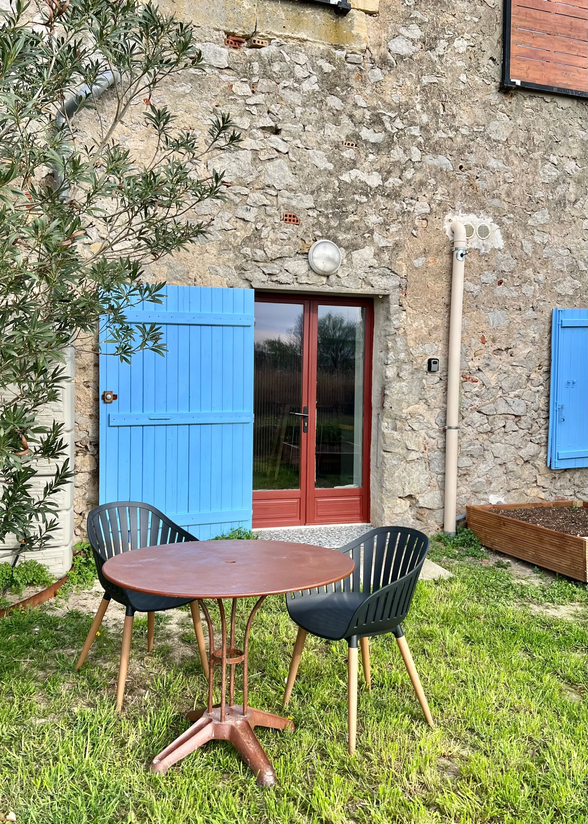 Garten und Terrasse des Studios am Canal de la Robine — Bild 3