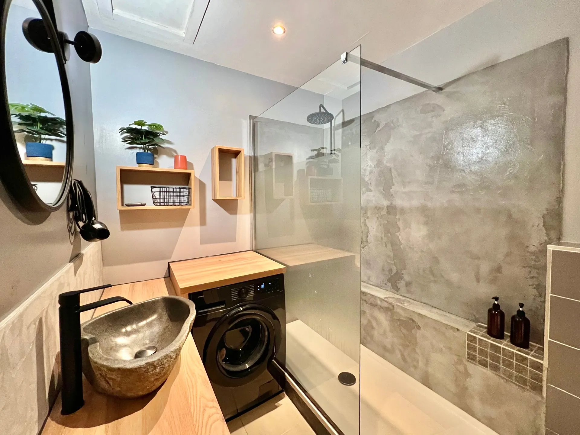 Bäder des Masterpiece mit Walk-in-Duschen — Bild 4