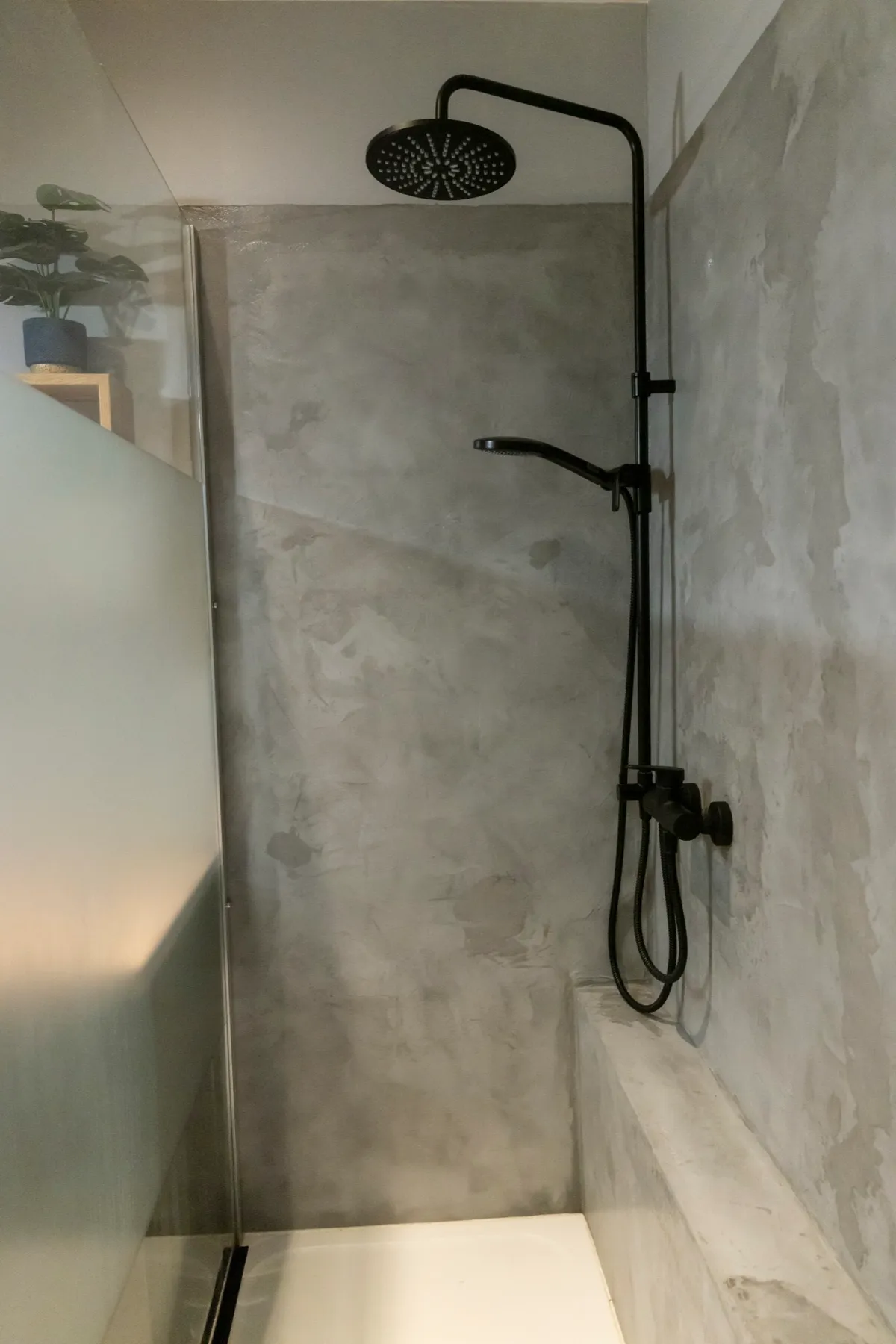 Bäder des Masterpiece mit Walk-in-Duschen — Bild 6